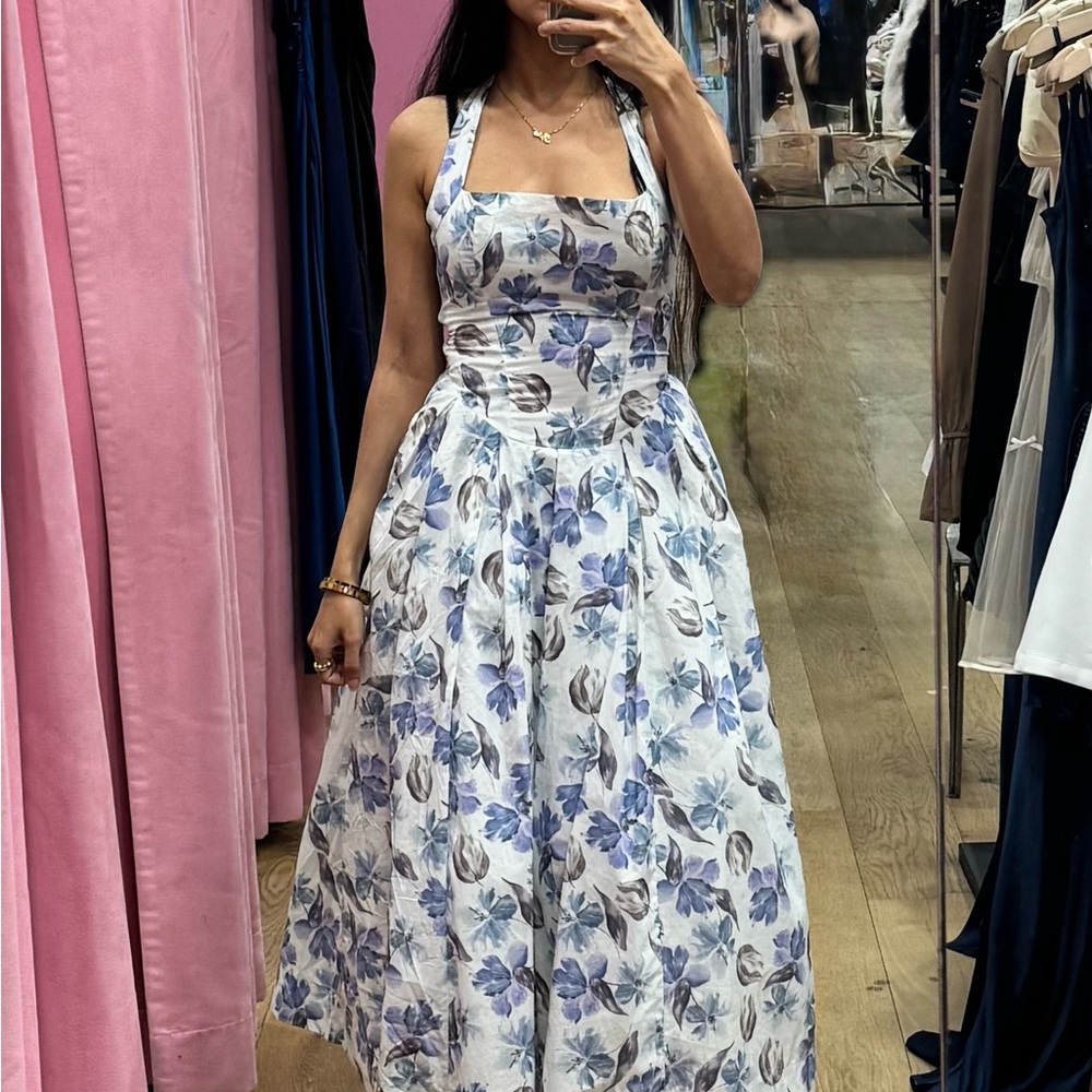 Chic Floral Midi Dress in Blue and White